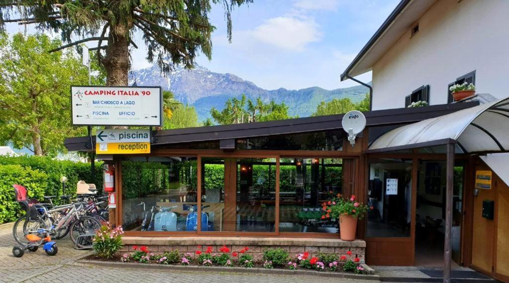 Camping Italia 90 Caravans Domaso Exteriér fotografie